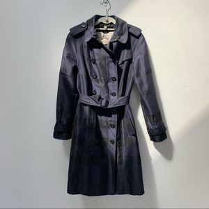 Burberry London fitted navy/black check trench